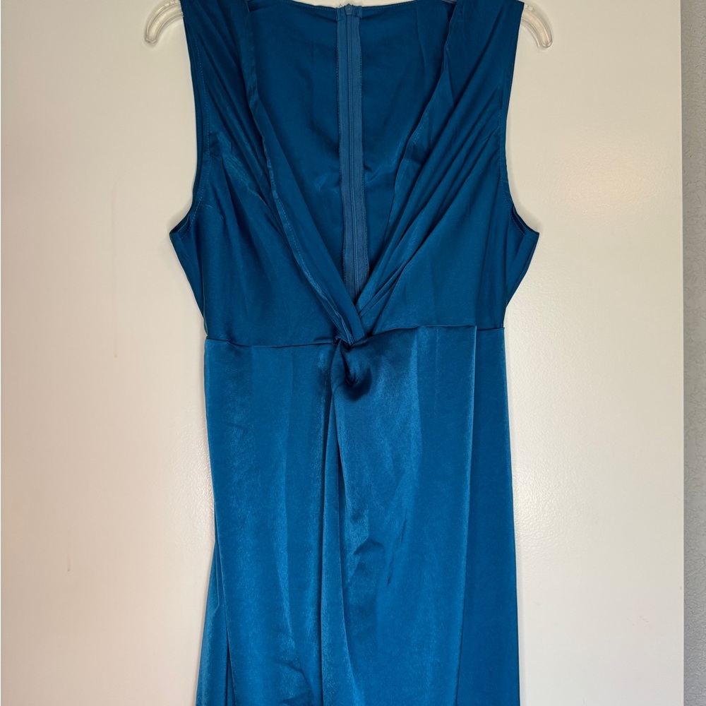 Elegant Blue Sleeveless Dress